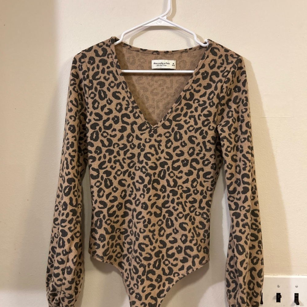 Abercrombie & Fitch Animal Print V-Neck Top